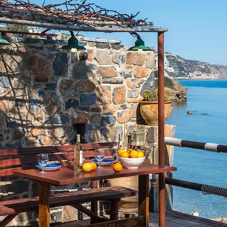 Exclusive Seaside Retreat With Shared Pool & Private Access * Palaiokastro (Crete)